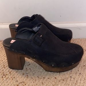 Sugar heels never worn